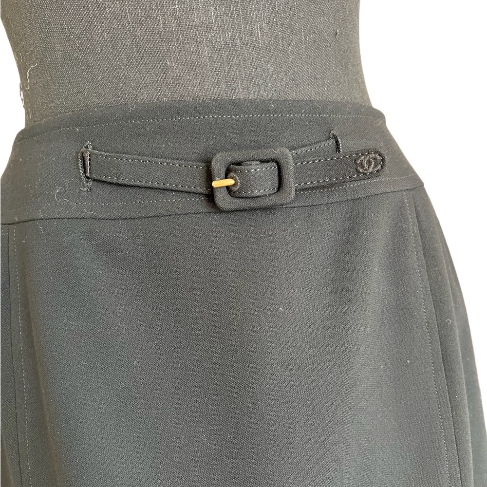 Chanel black skirt with self buckle